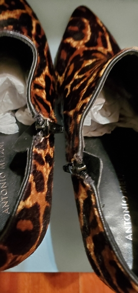 Hide Skin Booties - Picture 2 of 8